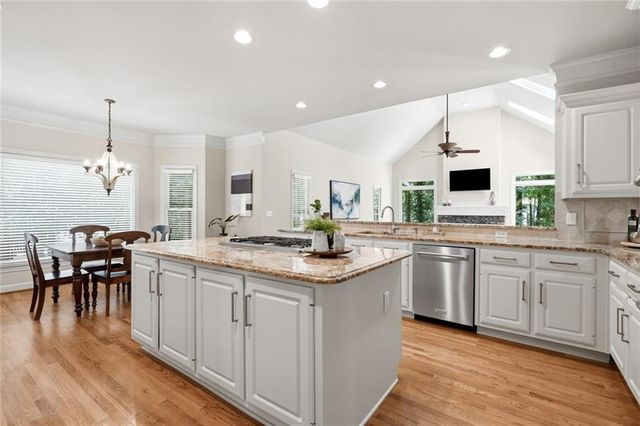 6530 Calamar Drive, Cumming, GA 30040