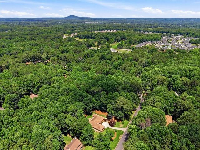 6530 Calamar Drive, Cumming, GA 30040