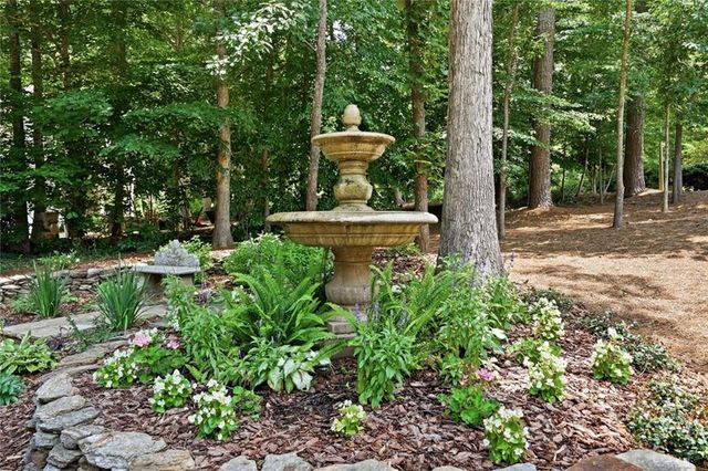 6530 Calamar Drive, Cumming, GA 30040