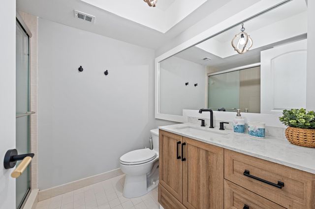 130 Brackenwood Road, Palm Beach Gardens, FL 33418