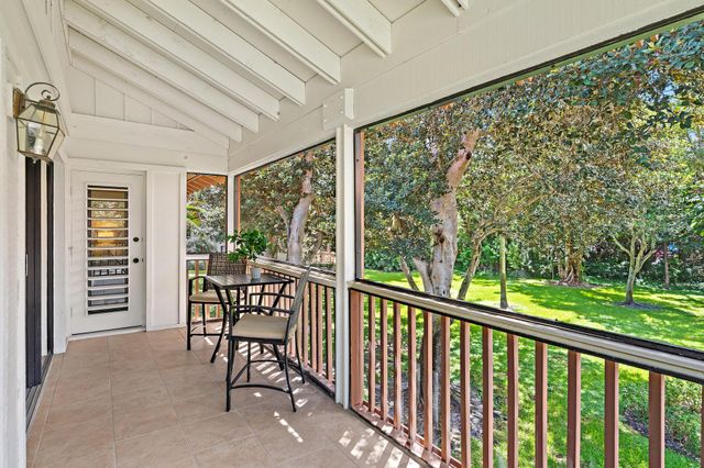 130 Brackenwood Road, Palm Beach Gardens, FL 33418
