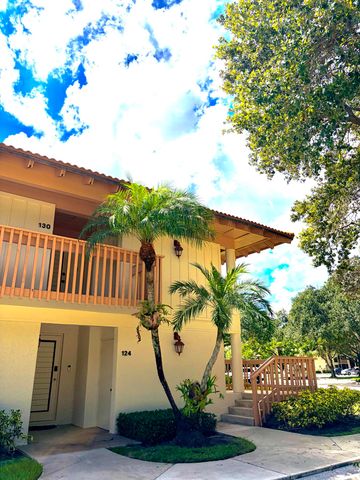 130 Brackenwood Road, Palm Beach Gardens, FL 33418