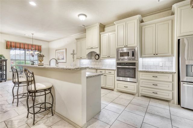 2216 Ironwood Drive, College Station, TX 77845