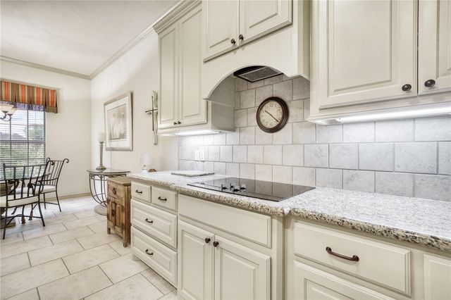 2216 Ironwood Drive, College Station, TX 77845