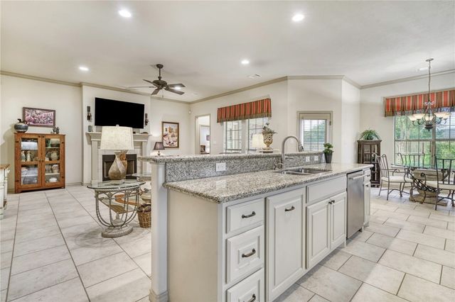 2216 Ironwood Drive, College Station, TX 77845