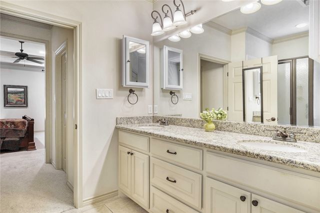 2216 Ironwood Drive, College Station, TX 77845