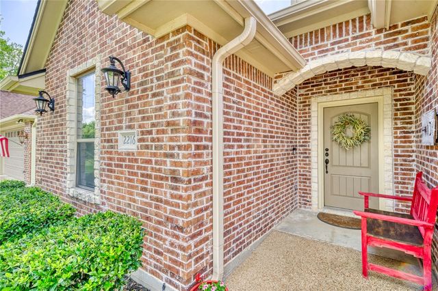 2216 Ironwood Drive, College Station, TX 77845
