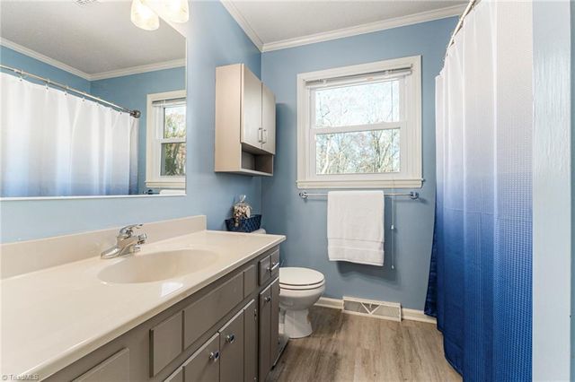 195 Winddrift Street, Winston-salem, NC 27107