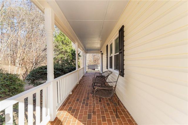 195 Winddrift Street, Winston-salem, NC 27107