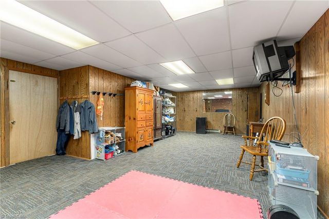 195 Winddrift Street, Winston-salem, NC 27107