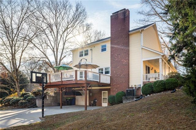 195 Winddrift Street, Winston-salem, NC 27107