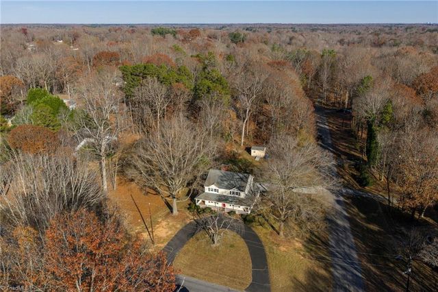 195 Winddrift Street, Winston-salem, NC 27107