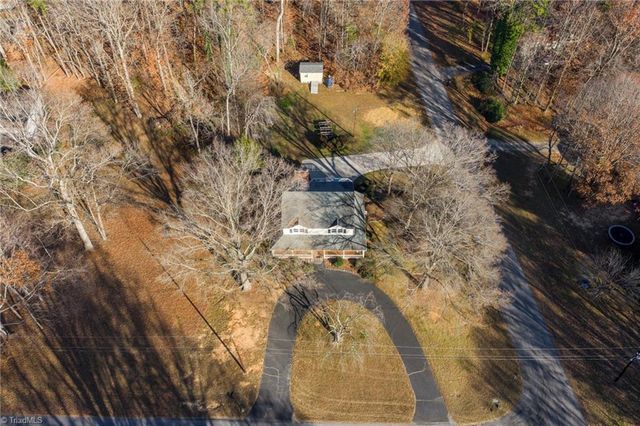 195 Winddrift Street, Winston-salem, NC 27107