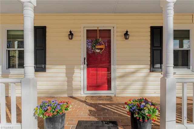 195 Winddrift Street, Winston-salem, NC 27107