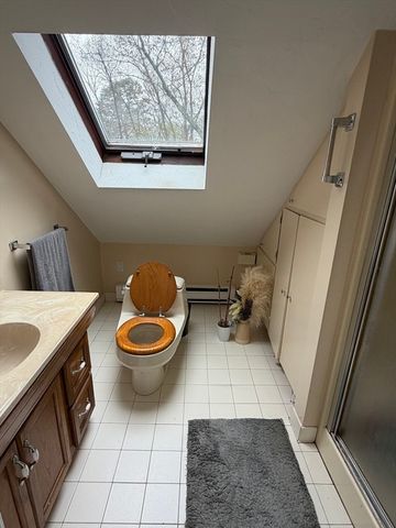 114 Parish Rd, Needham, MA 02494