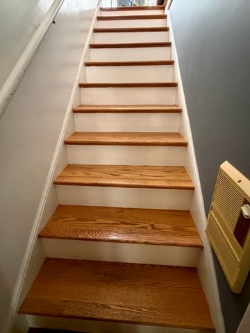 114 Parish Rd, Needham, MA 02494