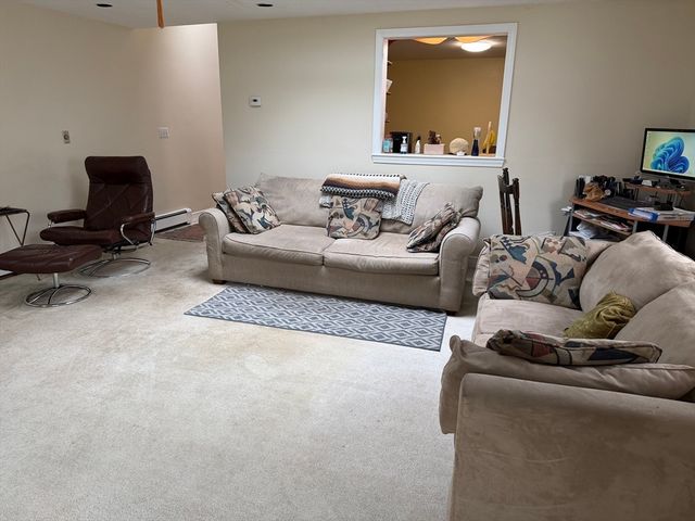 114 Parish Rd, Needham, MA 02494