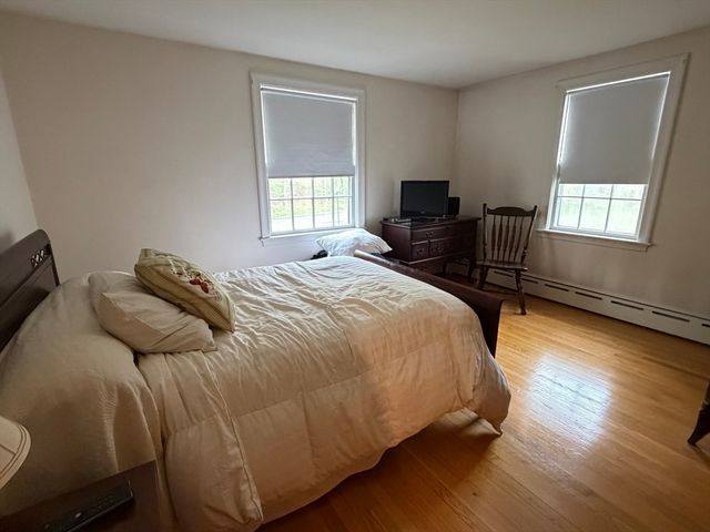 114 Parish Rd, Needham, MA 02494