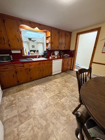 114 Parish Rd, Needham, MA 02494