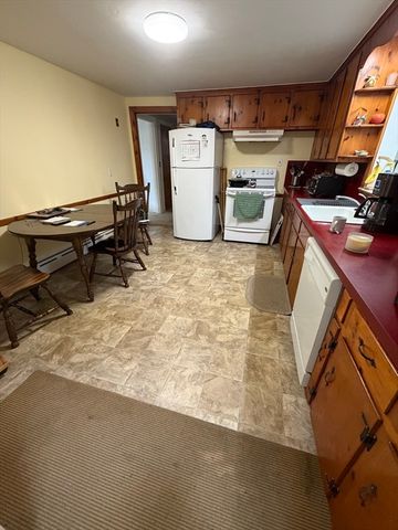 114 Parish Rd, Needham, MA 02494