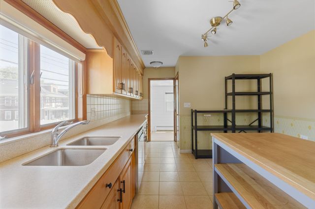 13 Rawson Rd 13, Arlington, MA 02474