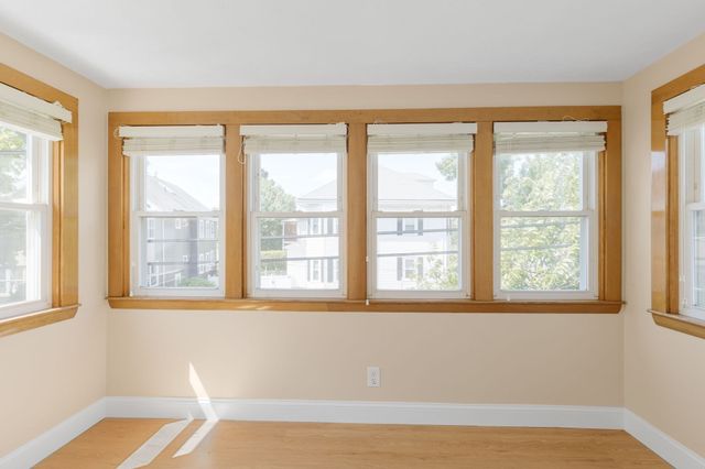 13 Rawson Rd 13, Arlington, MA 02474