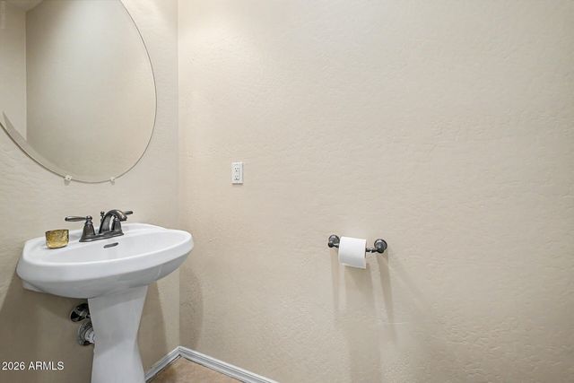 4674 E MAPLEWOOD Street, Gilbert, AZ 85297