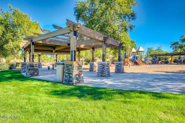 4674 E MAPLEWOOD Street, Gilbert, AZ 85297