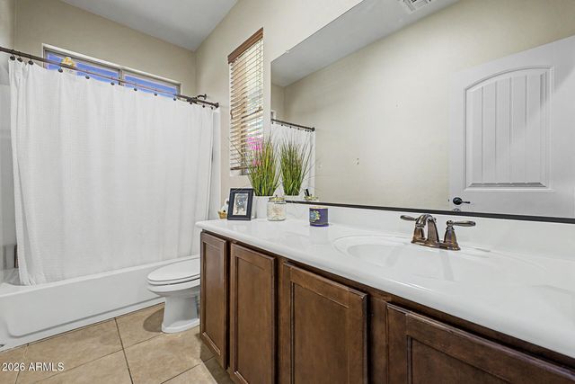 4674 E MAPLEWOOD Street, Gilbert, AZ 85297