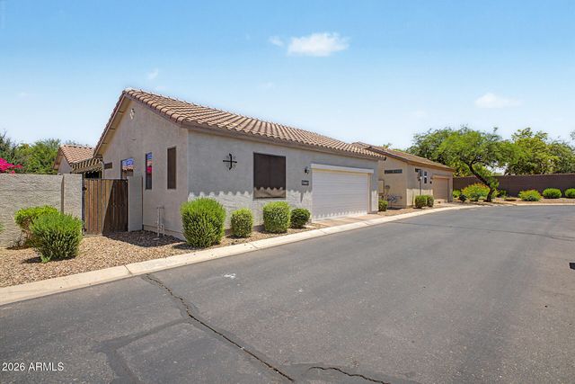 4674 E MAPLEWOOD Street, Gilbert, AZ 85297