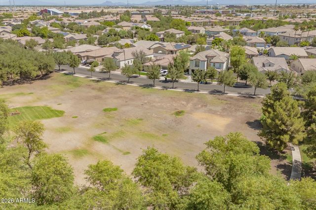 4674 E MAPLEWOOD Street, Gilbert, AZ 85297