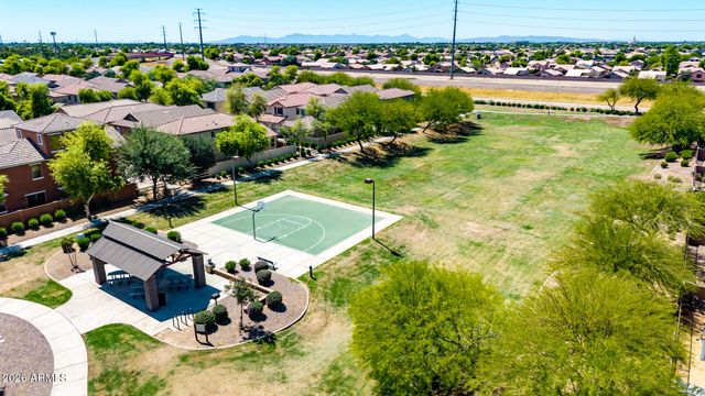 4674 E MAPLEWOOD Street, Gilbert, AZ 85297