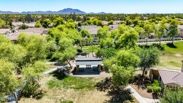 4674 E MAPLEWOOD Street, Gilbert, AZ 85297
