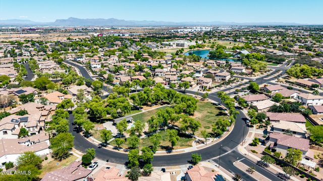 4674 E MAPLEWOOD Street, Gilbert, AZ 85297