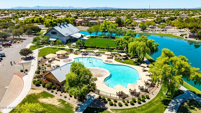 4674 E MAPLEWOOD Street, Gilbert, AZ 85297