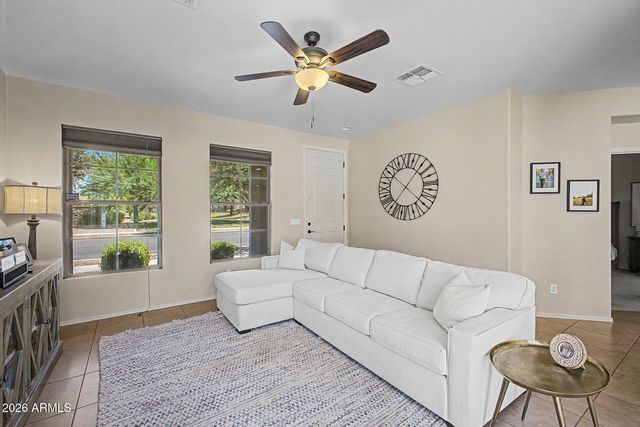 4674 E MAPLEWOOD Street, Gilbert, AZ 85297