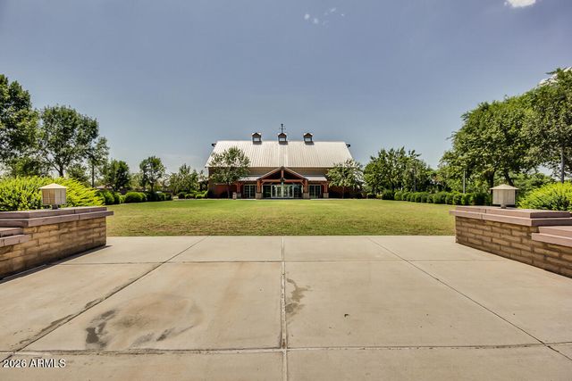 4674 E MAPLEWOOD Street, Gilbert, AZ 85297