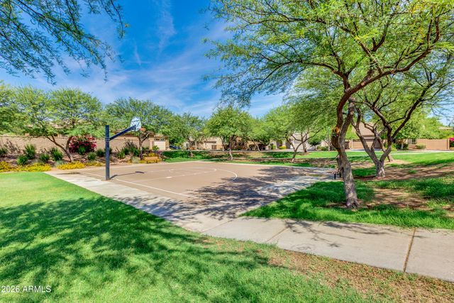 4674 E MAPLEWOOD Street, Gilbert, AZ 85297