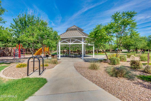 4674 E MAPLEWOOD Street, Gilbert, AZ 85297