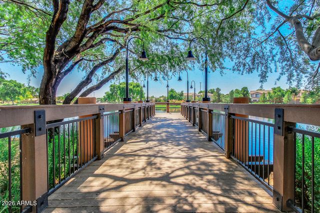 4674 E MAPLEWOOD Street, Gilbert, AZ 85297