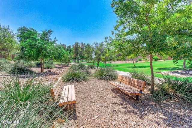4674 E MAPLEWOOD Street, Gilbert, AZ 85297