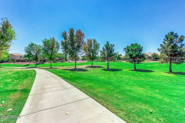 4674 E MAPLEWOOD Street, Gilbert, AZ 85297