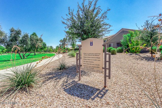 4674 E MAPLEWOOD Street, Gilbert, AZ 85297
