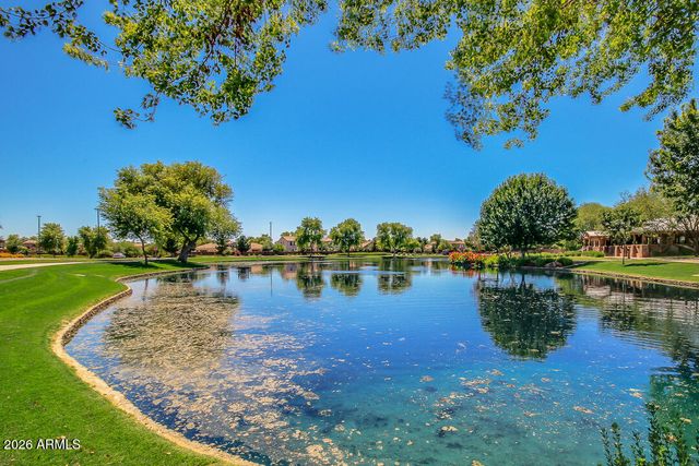 4674 E MAPLEWOOD Street, Gilbert, AZ 85297