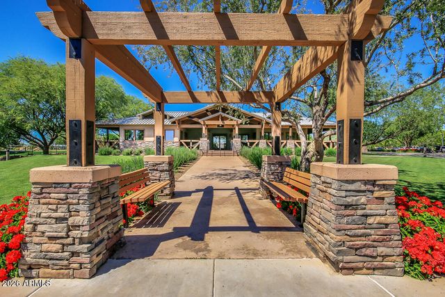 4674 E MAPLEWOOD Street, Gilbert, AZ 85297