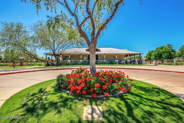4674 E MAPLEWOOD Street, Gilbert, AZ 85297