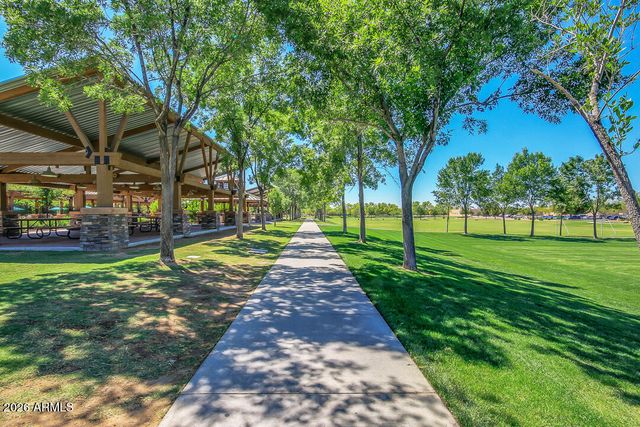 4674 E MAPLEWOOD Street, Gilbert, AZ 85297