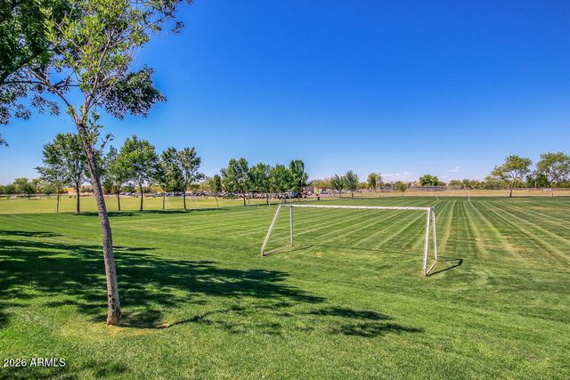 4674 E MAPLEWOOD Street, Gilbert, AZ 85297