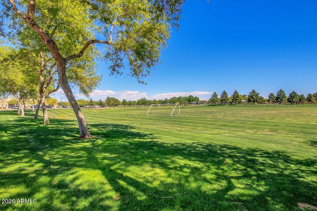 4674 E MAPLEWOOD Street, Gilbert, AZ 85297
