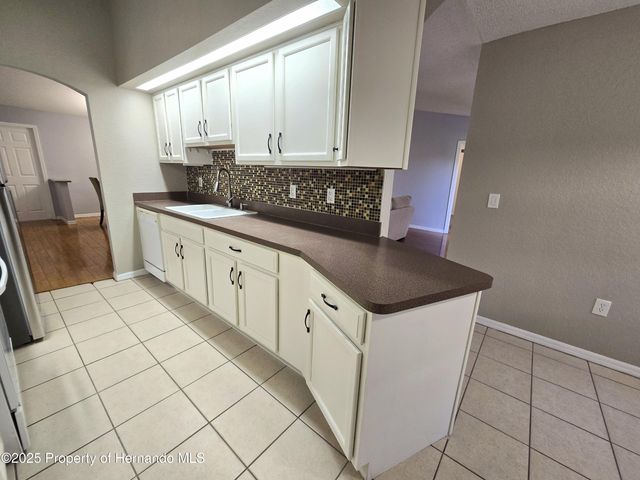 7483 Apache Trail, Spring Hill, FL 34606